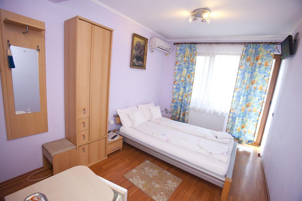 Pensiunea Silvia Băile Felix Cameră foto